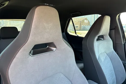 KY25GZK CUPRA Born e-Boost 59kWh V3 Auto 5dr Thumbnail #21