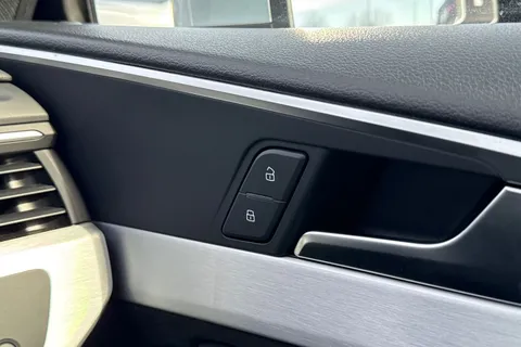 GC19FWM Audi A5 2.0 TDI 40 S line Sportback S Tronic quattro Euro 6 (s/s) 5dr Thumbnail #44