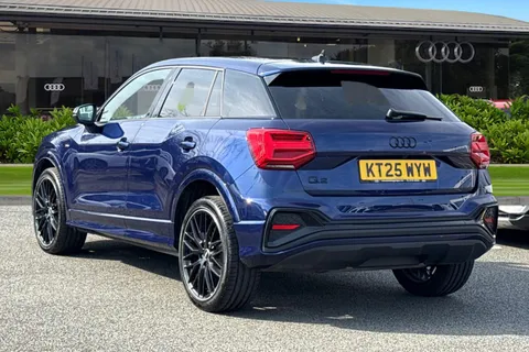KT25WYW Audi Q2 Black Edition 35 TFSI  150 PS S tronic Thumbnail #3