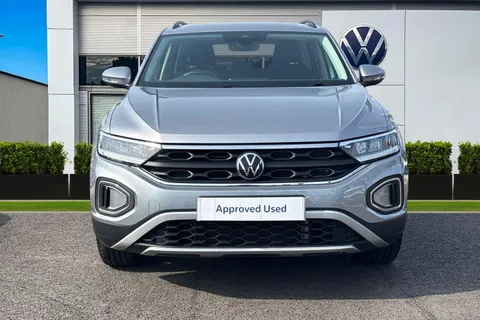 MD23XWB Volkswagen T-Roc 1.0 TSI Life 5dr **17' JOHANNAESBURG ALLOYS** Thumbnail #7