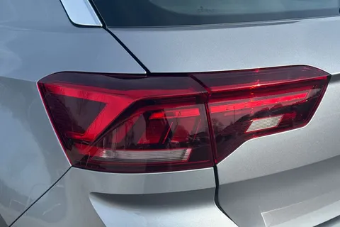 MD23XWB Volkswagen T-Roc 1.0 TSI Life 5dr **17' JOHANNAESBURG ALLOYS** Thumbnail #9