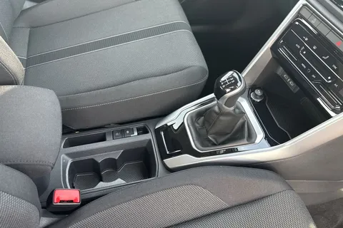 MD23XWB Volkswagen T-Roc 1.0 TSI Life 5dr **17' JOHANNAESBURG ALLOYS** Thumbnail #24