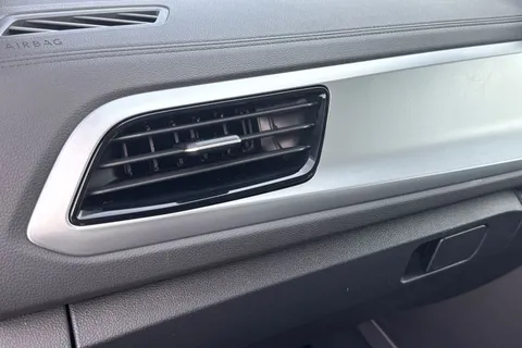 MD23XWB Volkswagen T-Roc 1.0 TSI Life 5dr **17' JOHANNAESBURG ALLOYS** Thumbnail #29