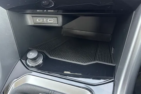 MD23XWB Volkswagen T-Roc 1.0 TSI Life 5dr **17' JOHANNAESBURG ALLOYS** Thumbnail #34