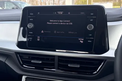 MD23XWB Volkswagen T-Roc 1.0 TSI Life 5dr **17' JOHANNAESBURG ALLOYS** Thumbnail #37