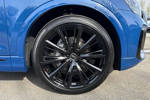  Audi Q8 3.0 TDI V6 Black Edition Tiptronic quattro Euro 6 (s/s) 5dr Thumbnail #10