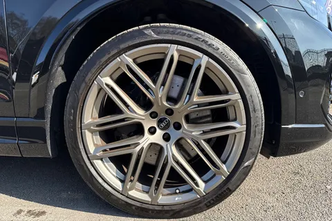 PK74RVR Audi RS Q8 SUV  Launch Edition   600 PS tiptronic Thumbnail #11