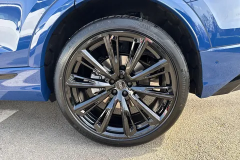  Audi Q8 3.0 TDI V6 Black Edition Tiptronic quattro Euro 6 (s/s) 5dr Thumbnail #12