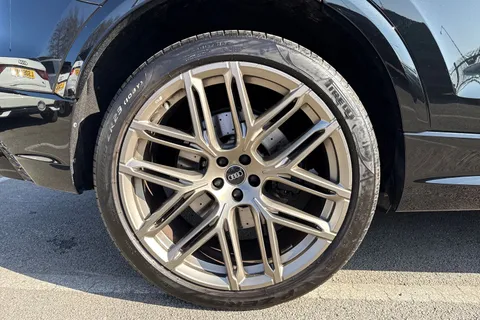 PK74RVR Audi RS Q8 SUV  Launch Edition   600 PS tiptronic Thumbnail #12