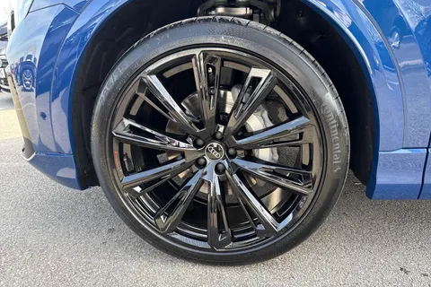  Audi Q8 3.0 TDI V6 Black Edition Tiptronic quattro Euro 6 (s/s) 5dr Thumbnail #13