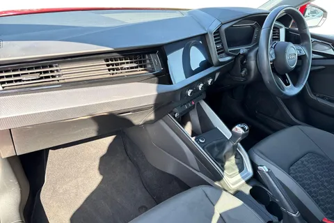 PN23NWH Audi A1 Sport 25 TFSI 95 PS 5-speed Thumbnail #15