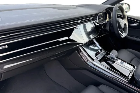  Audi Q8 3.0 TDI V6 Black Edition Tiptronic quattro Euro 6 (s/s) 5dr Thumbnail #15