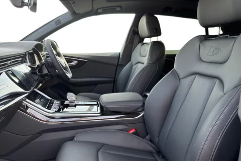  Audi Q8 3.0 TDI V6 Black Edition Tiptronic quattro Euro 6 (s/s) 5dr Thumbnail #16
