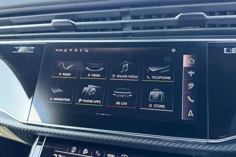 PK74RVR Audi RS Q8 SUV  Launch Edition   600 PS tiptronic Thumbnail #18