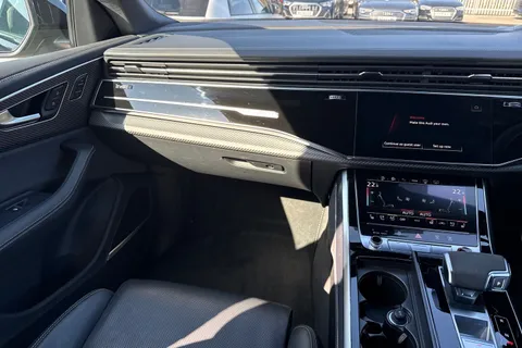 PK74RVR Audi RS Q8 SUV  Launch Edition   600 PS tiptronic Thumbnail #21