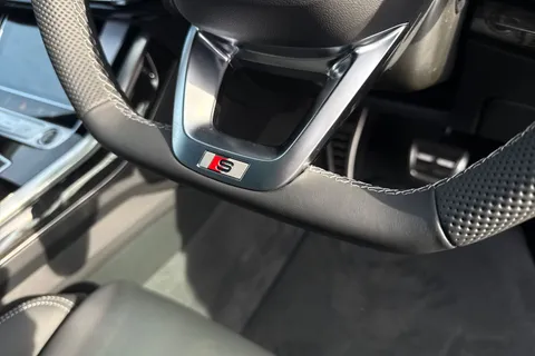  Audi Q8 3.0 TDI V6 Black Edition Tiptronic quattro Euro 6 (s/s) 5dr Thumbnail #25