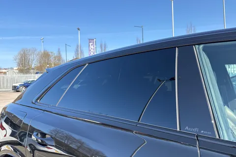 PK74RVR Audi RS Q8 SUV  Launch Edition   600 PS tiptronic Thumbnail #32