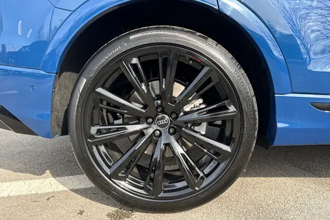  Audi Q8 3.0 TDI V6 Black Edition Tiptronic quattro Euro 6 (s/s) 5dr Thumbnail #32
