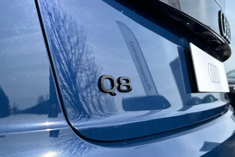  Audi Q8 3.0 TDI V6 Black Edition Tiptronic quattro Euro 6 (s/s) 5dr Thumbnail #37