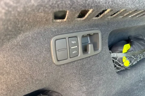 PK74RVR Audi RS Q8 SUV  Launch Edition   600 PS tiptronic Thumbnail #37