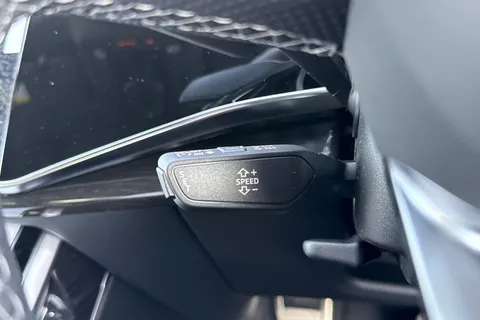  Audi Q8 3.0 TDI V6 Black Edition Tiptronic quattro Euro 6 (s/s) 5dr Thumbnail #52