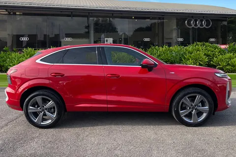  Audi Q3 1.5 TFSI S line Sportback S Tronic Euro 6 (s/s) 5dr Thumbnail #4