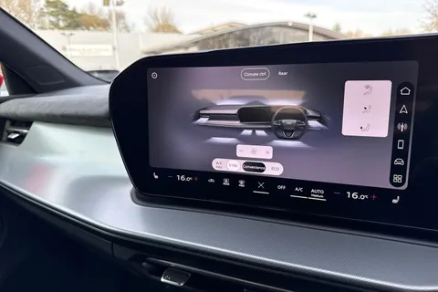  Audi Q3 1.5 TFSI S line Sportback S Tronic Euro 6 (s/s) 5dr Thumbnail #48