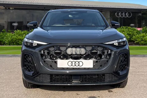  Audi Q5 2.0 TDI Edition 1 S Tronic quattro Euro 6 (s/s) 5dr Thumbnail #6