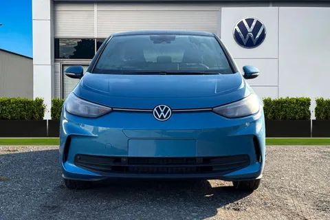  Volkswagen ID.3 Pro 59kWh Essential Auto 5dr Thumbnail #5