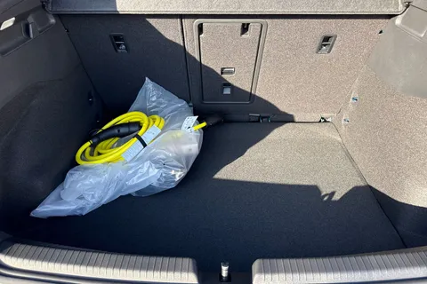  Volkswagen ID.3 Pro 59kWh Essential Auto 5dr Thumbnail #6