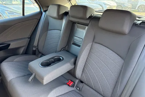  Volkswagen ID.3 Pro 59kWh Essential Auto 5dr Thumbnail #17