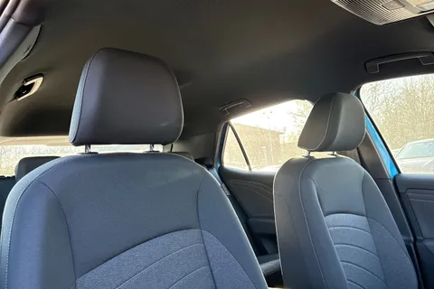  Volkswagen ID.3 Pro 59kWh Essential Auto 5dr Thumbnail #22