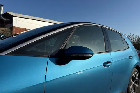  Volkswagen ID.3 Pro 59kWh Essential Auto 5dr Thumbnail #24