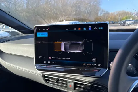  Volkswagen ID.3 Pro 59kWh Essential Auto 5dr Thumbnail #37