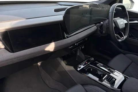 KS74YEE Audi Q6 E-Tron Q6 SUV Edition 1 e-tron quattro  kW Thumbnail #16