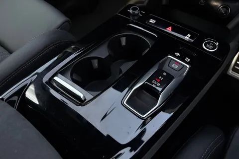 KS74YEE Audi Q6 E-Tron Q6 SUV Edition 1 e-tron quattro  kW Thumbnail #24