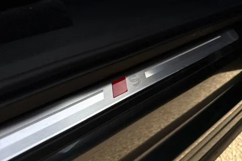 KS74YEE Audi Q6 E-Tron Q6 SUV Edition 1 e-tron quattro  kW Thumbnail #29