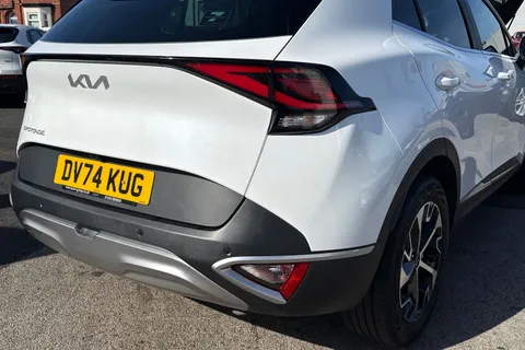DV74KUG Kia Sportage 1.6T GDi 157 48V ISG 3 5dr DCT Thumbnail #11