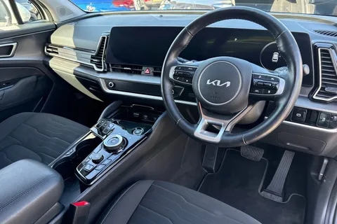 DV74KUG Kia Sportage 1.6T GDi 157 48V ISG 3 5dr DCT Thumbnail #26