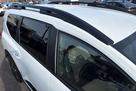 VE74USF Dacia Jogger 1.6 Hybrid Expression Auto Euro 6 (s/s) 5dr Thumbnail #29