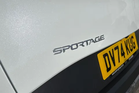 DV74KUG Kia Sportage 1.6T GDi 157 48V ISG 3 5dr DCT Thumbnail #30