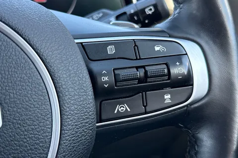 DV74KUG Kia Sportage 1.6T GDi 157 48V ISG 3 5dr DCT Thumbnail #35