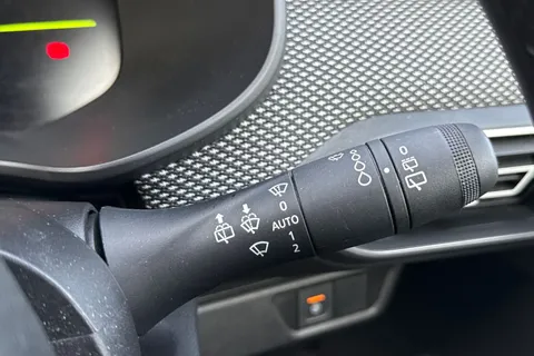 VE74USF Dacia Jogger 1.6 Hybrid Expression Auto Euro 6 (s/s) 5dr Thumbnail #40