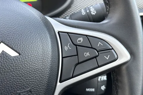 VE74USF Dacia Jogger 1.6 Hybrid Expression Auto Euro 6 (s/s) 5dr Thumbnail #41