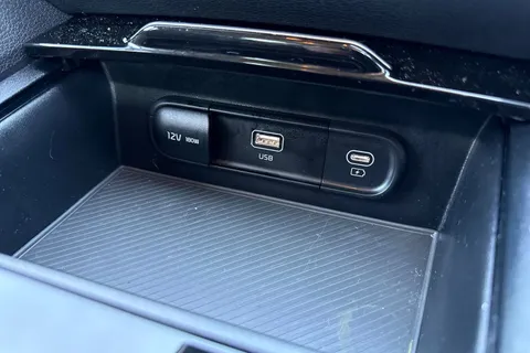 DV74KUG Kia Sportage 1.6T GDi 157 48V ISG 3 5dr DCT Thumbnail #43