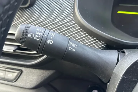 VE74USF Dacia Jogger 1.6 Hybrid Expression Auto Euro 6 (s/s) 5dr Thumbnail #43