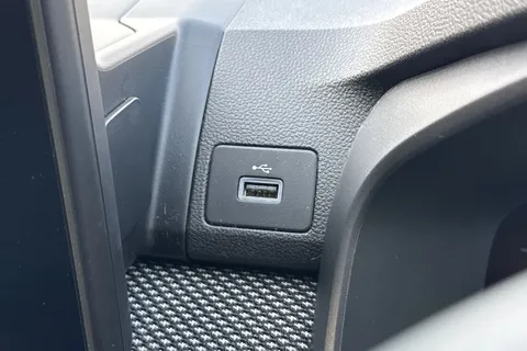 VE74USF Dacia Jogger 1.6 Hybrid Expression Auto Euro 6 (s/s) 5dr Thumbnail #45