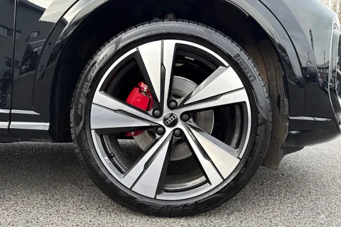 PY75GLZ Audi Q5 Edition 1 TFSI quattro 204 PS S tronic Thumbnail #10