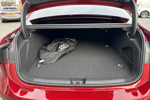 PX26KBZ Audi A6 Saloon Edition 1 e-hybrid quattro 299 PS S tronic Thumbnail #7