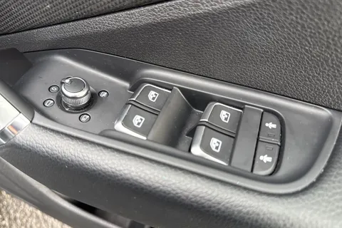 GJ74EPF Audi Q2 S line 35 TFSI  150 PS S tronic Thumbnail #35